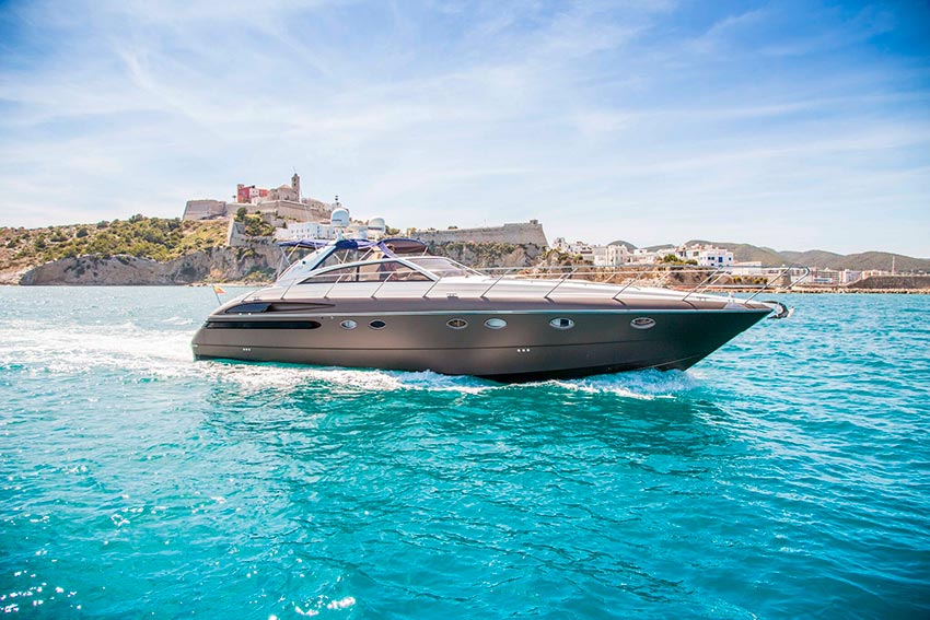 Yacht rental in Ibiza