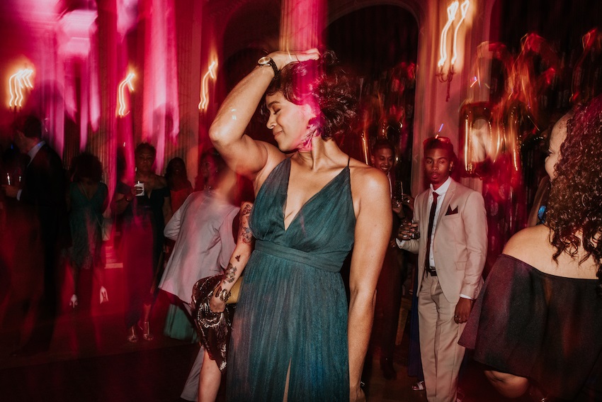 How much DJ cost on wedding in Spain