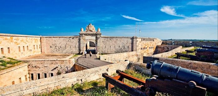 La Mola Fortress - Perfect Venue-1