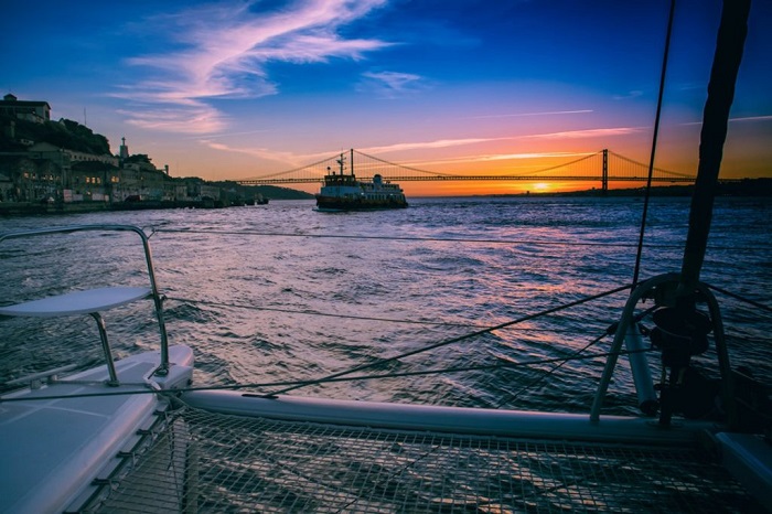 boat trip on the Tagus River