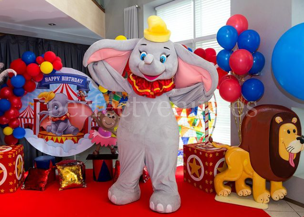 Animadora de fiesta infantil / Photo via Weddings and Events by Natalia Ortiz