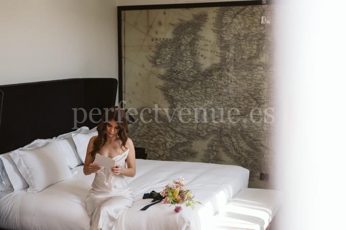 Fashion-Forward Madrid Elopement