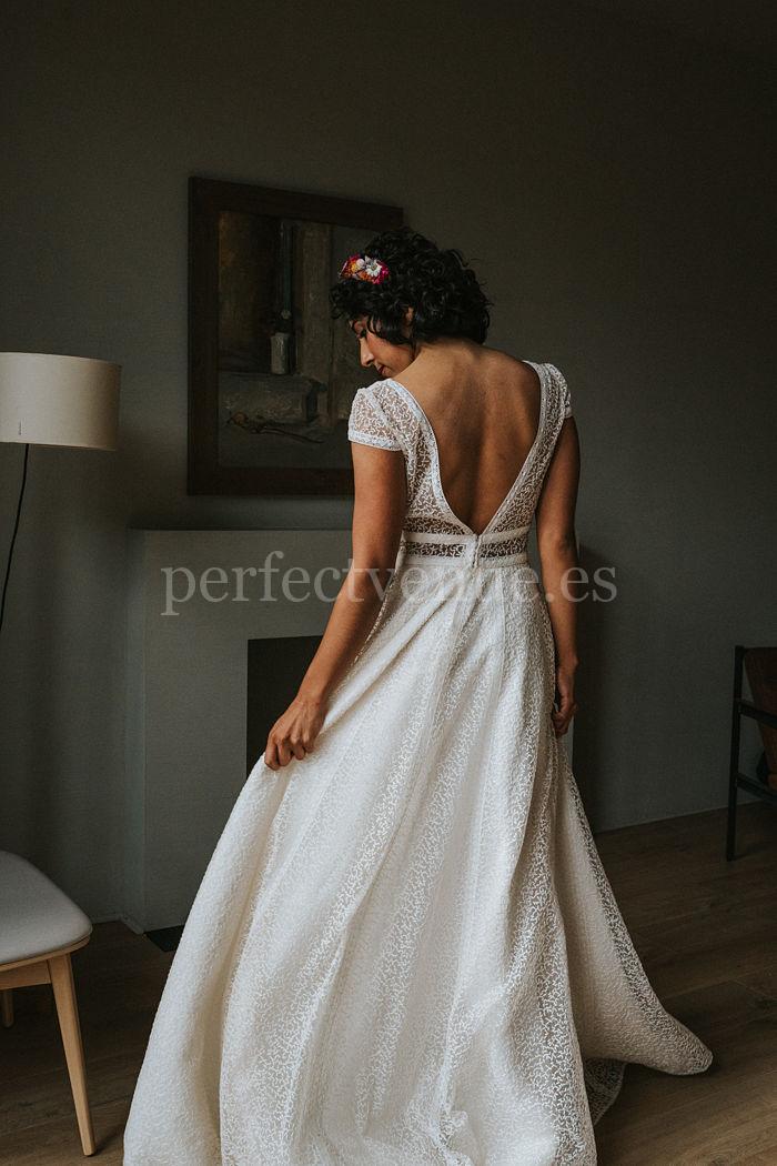 Unique Multicultural Elopement Inspiration