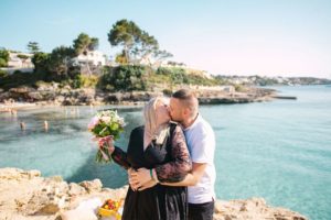 Marriage proposal in Mallorca / Photo via Natalia Ortiz Events
