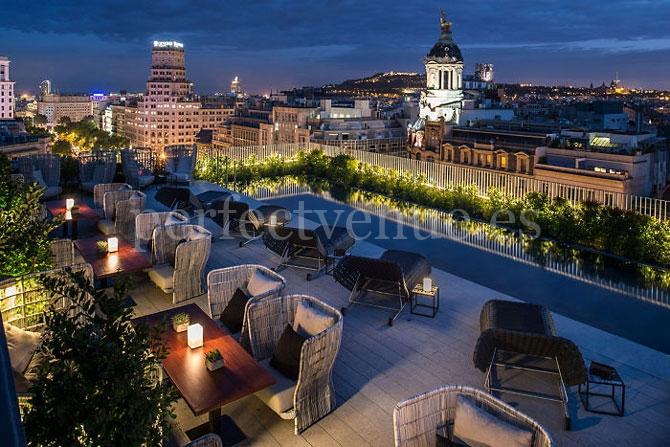 Rooftop El Terrat in Mandarín Oriental / Photo via Good2B
