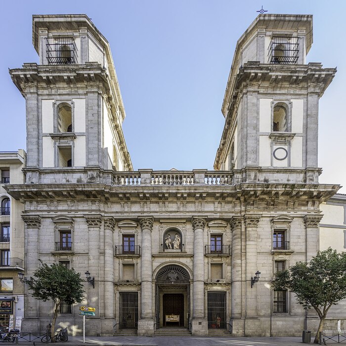 Religious wedding in Madrid - Perfect Venue