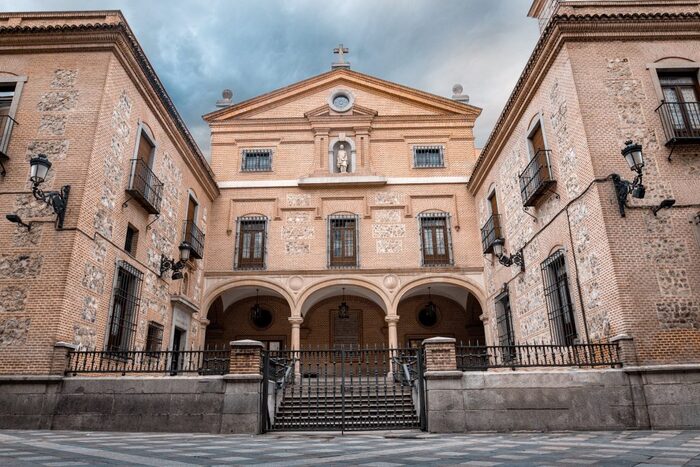 Religious wedding in Madrid - Perfect Venue
