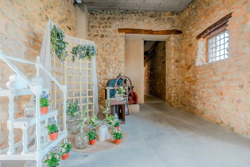 Wedding in Castell de Barxell - Perfect Venue