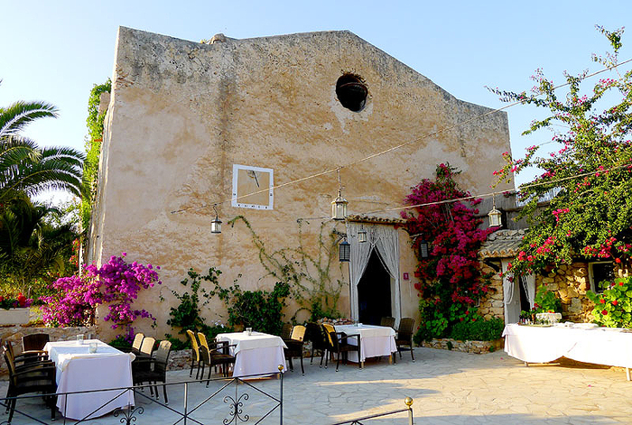 Wedding venue Ibiza - Perfect Venue
