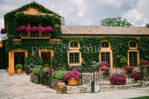 Cabaña / Perfect Venue