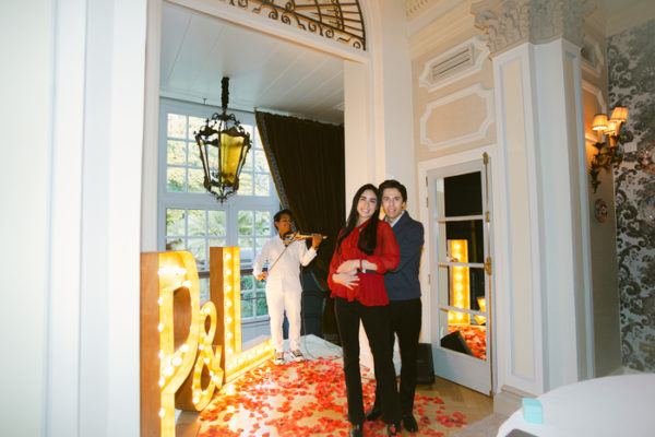 Wooden letters in Valencia / Natalia Ortiz Events