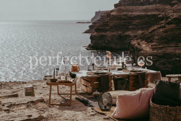 Picnic marriage proposal