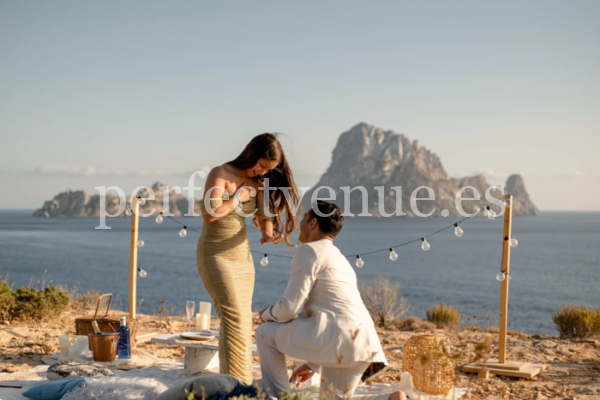 Proposal in Ibiza with sea views / Pinterest