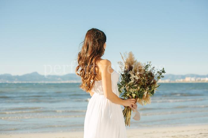 Proposal on the beach / Weddings and Events by Natalia Ortiz / Weddings and Events by Natalia Ortiz