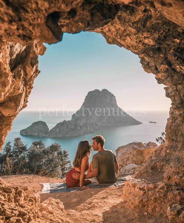 Pedida de mano en Ibiza / Photo via amoureux-du-monde.com