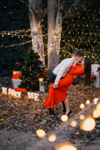 Wooden letters in Valencia / Natalia Ortiz Events