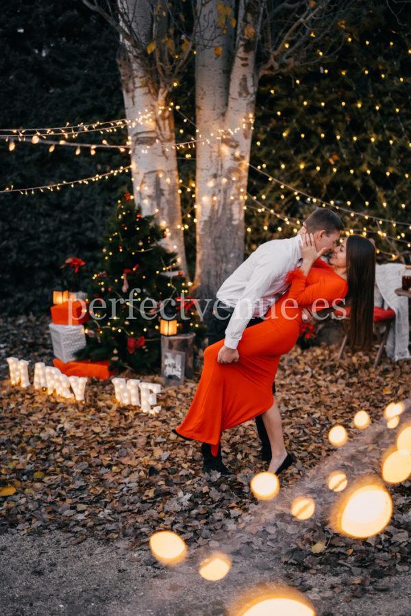 Wooden letters in Valencia / Natalia Ortiz Events