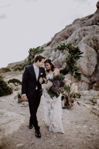 Boda en un acantilado