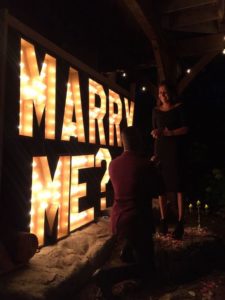 Wooden letters in Valencia / Natalia Ortiz Events