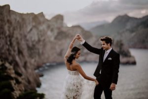Boda en un acantilado