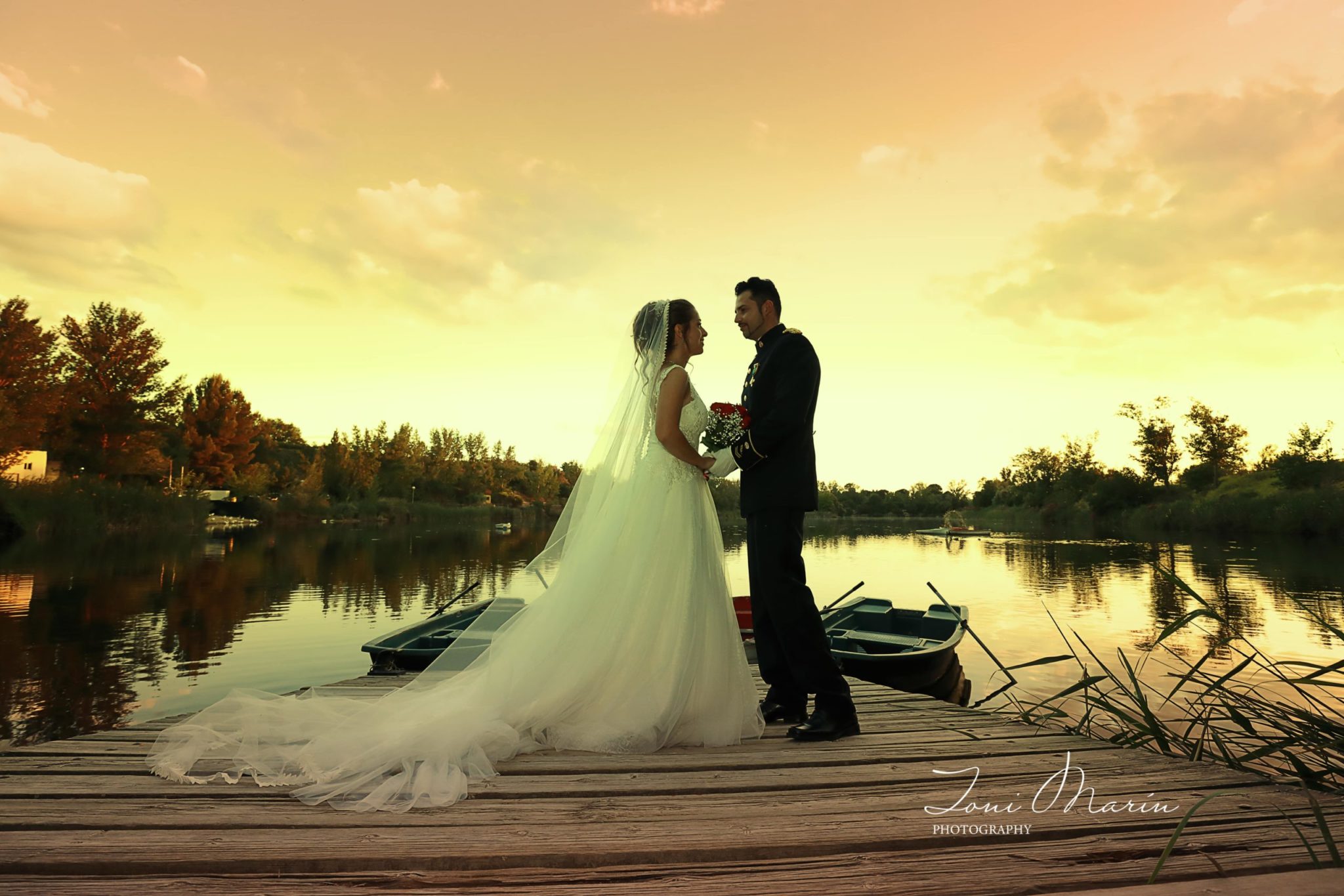 Sueño al atardecer / Photo via Tony Marín Photography