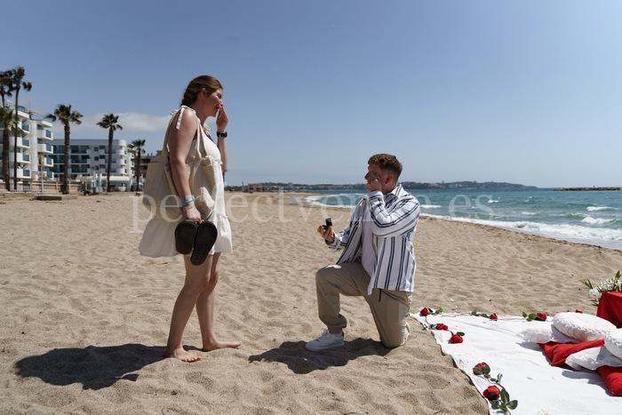 Picninc marriage proposal Salou - Natalia Ortiz Events