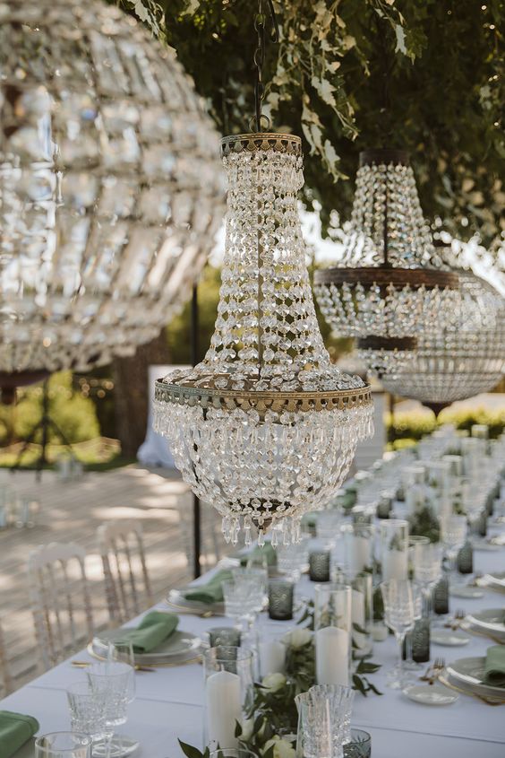 Lámparas de cristal / Photo via Pinterest