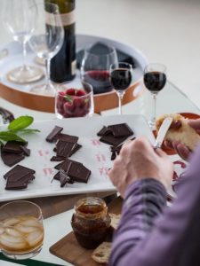 Taller de chocolate y vino