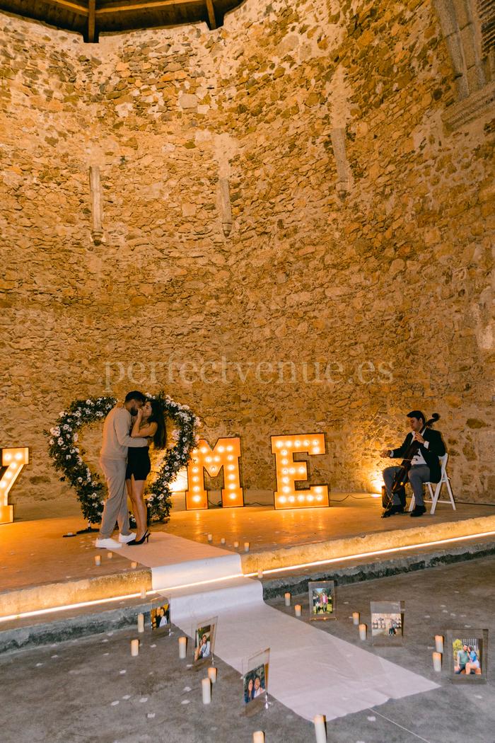 Pedida de mano en un castillo catalán / Weddings and Events by Natalia Ortiz