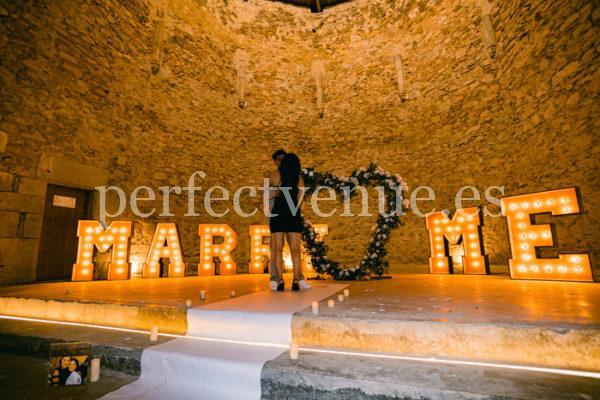 Wooden letters in Barcelona / Natalia Ortiz Events