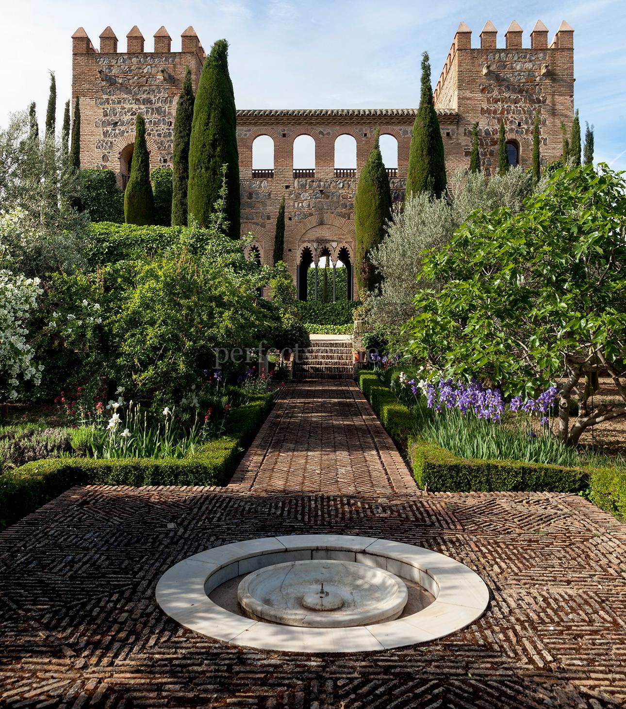 Palacio Galiana / Photo via Palaciodegaliana.es