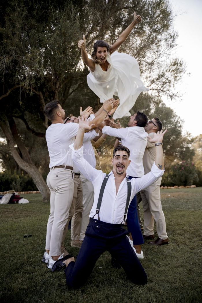 Wedding with Same Day Edit / Photo via Perfect Venue