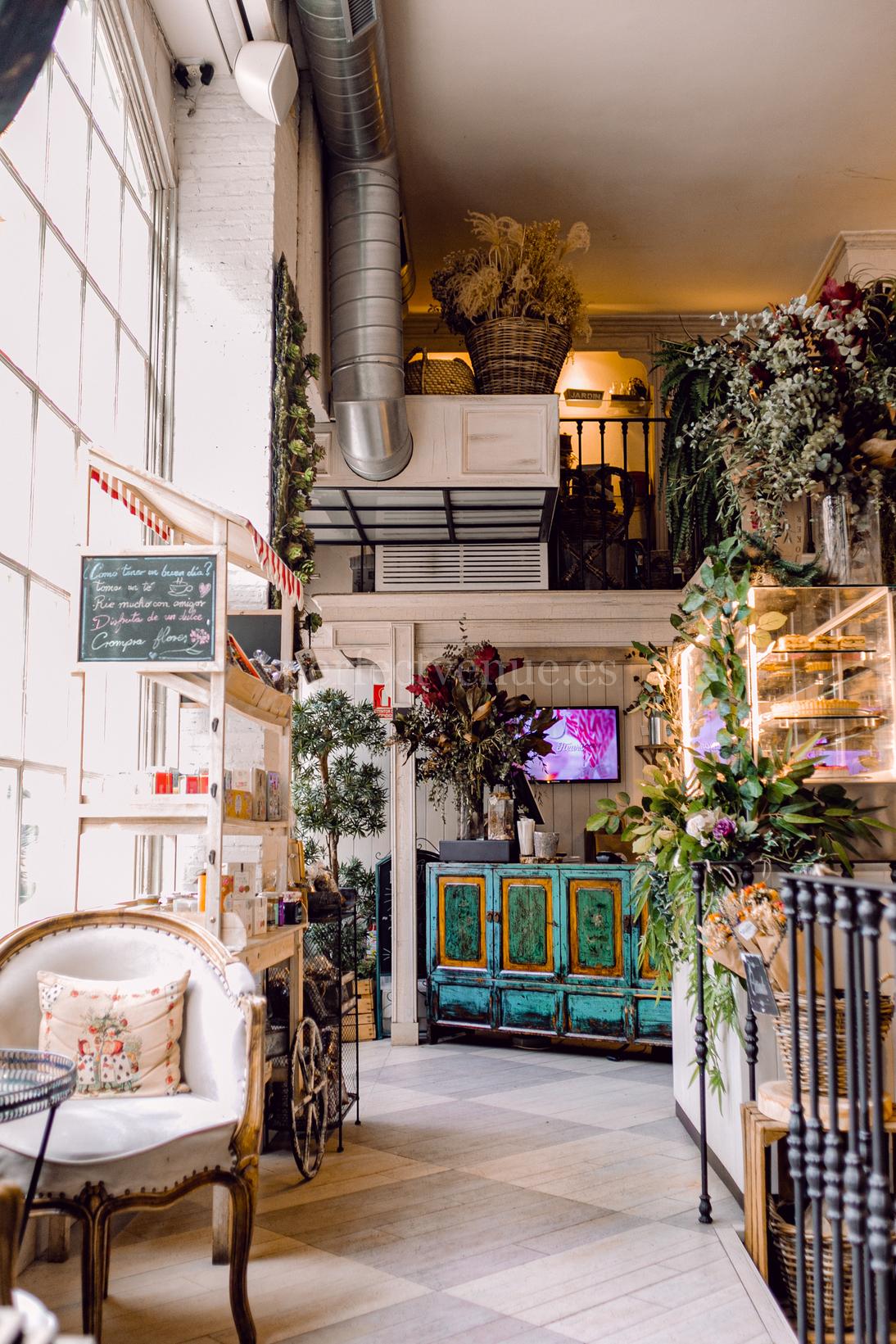 Salon des Fleurs / Weddings and Events by Natalia Ortiz