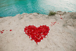 Mallorca picnic marriage proposal - Natalia Ortiz Events
