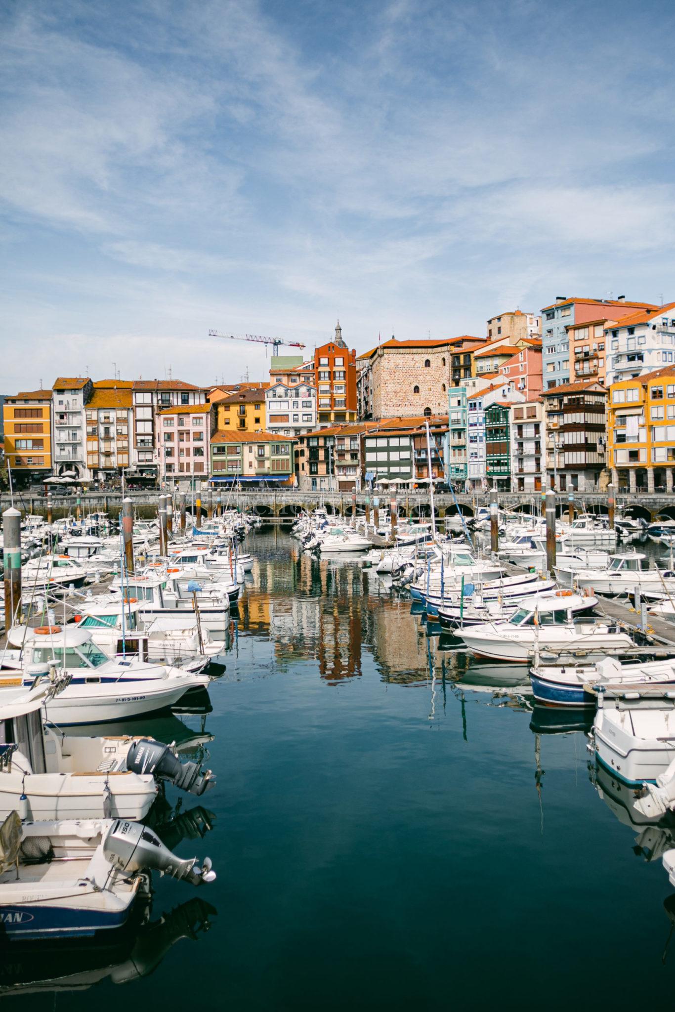 Puerto pesquero / Weddings and Events by Natalia Ortiz