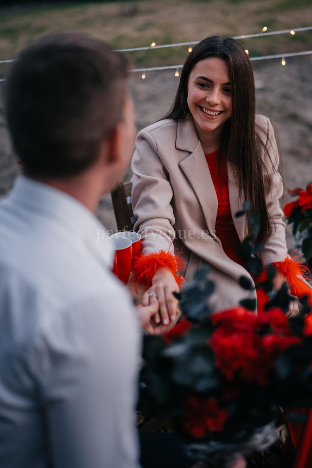Предложение с рождественским украшением / Weddings and Events by Natalia Ortiz