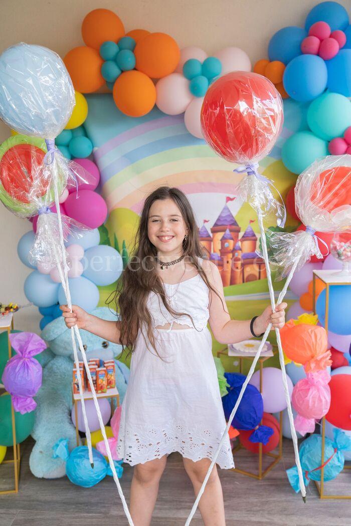 Cumpleaños infantil en Madrid temática dulces / Photo via Weddings and Events by Natalia Ortiz