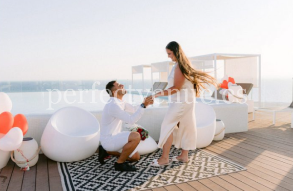 Marriage proposal Mallorca private Roftop
