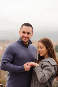 Pedida de mano en el Templo de Debod en Madrid / Photo via Weddings and Events by Natalia Ortiz