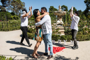Pedida de mano en medio de la naturales / Photo via Natalia ORtiz Events