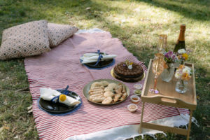 Picnic en el Retiro - Weddings and Events by Natalia Ortiz