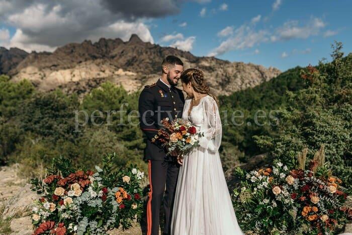 La Pedriza elopement / Photo via Wedding and Events by Natalia Ortiz
