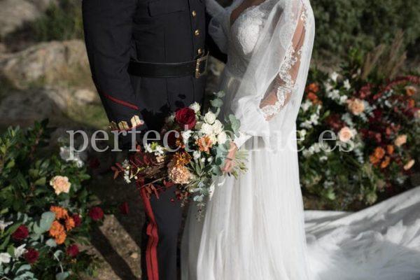 La Pedriza elopement / Photo via Wedding and Events by Natalia Ortiz