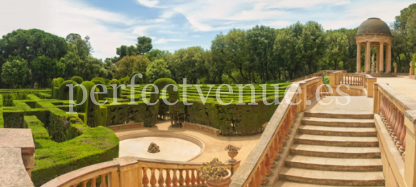 Barcelona marriage proposal Laberint Horta
