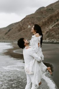 Marriage proposal in Tenerife / Photo via Natalia Ortiz Events