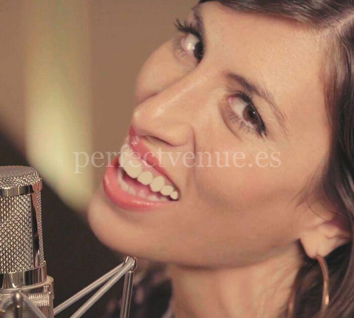 Pamela Magal, cantante profesional / Photo via Perfect Venue