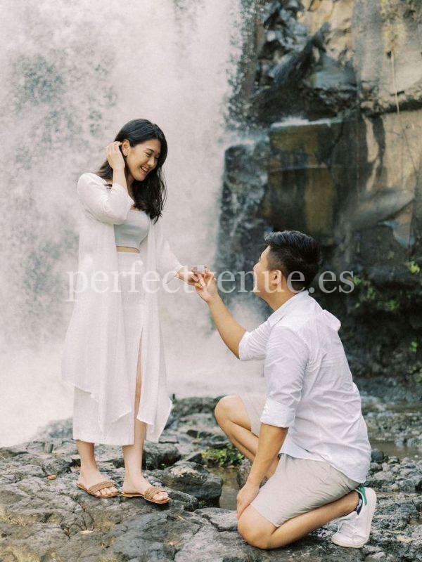 Marriage proposal in Tenerife / Photo via Natalia Ortiz Events
