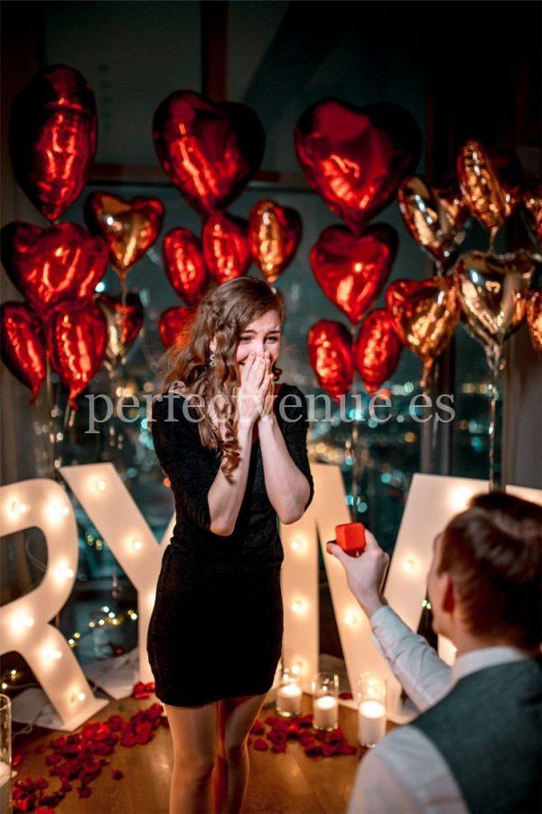 Wedding proposal in Barcelona in a hotel room