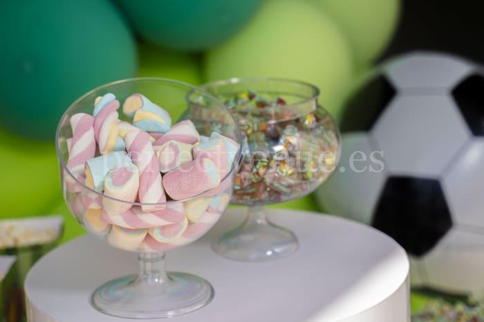 Candy bar / Photo via Wedding and Events by Natalia Ortiz