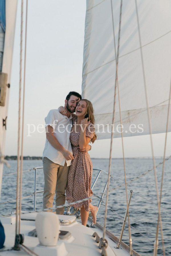 marriage proposal in Barcelona on a sailboat